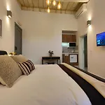 Sbejha Aparthotel 4*