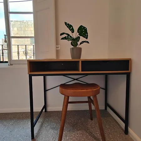 Sbejha 아파트호텔 Naxxar